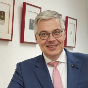 Dr. Jochen Springer